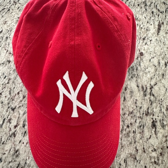 Yankee Baseball Hat - Picture 3 of 5